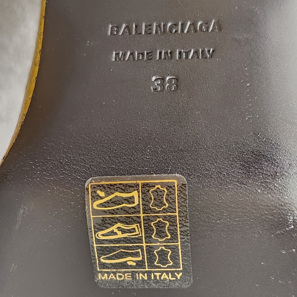 Balenciaga pumps 8 gold leather snake Essex architectural Made Italy new $1020 - Picture 16 of 16